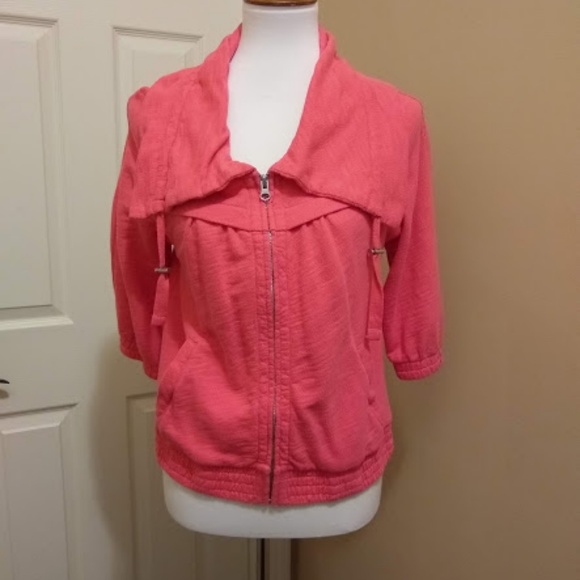 Loft Lounge jacket size small t-shirt not included - Picture 2 of 3